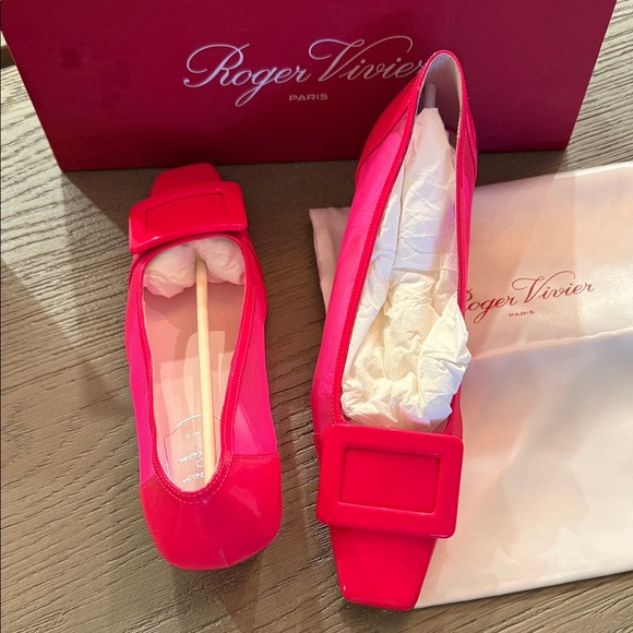 Roger Vivier Shoes - NITB Roger Vivier Bright Pink Flats with Buckle-38